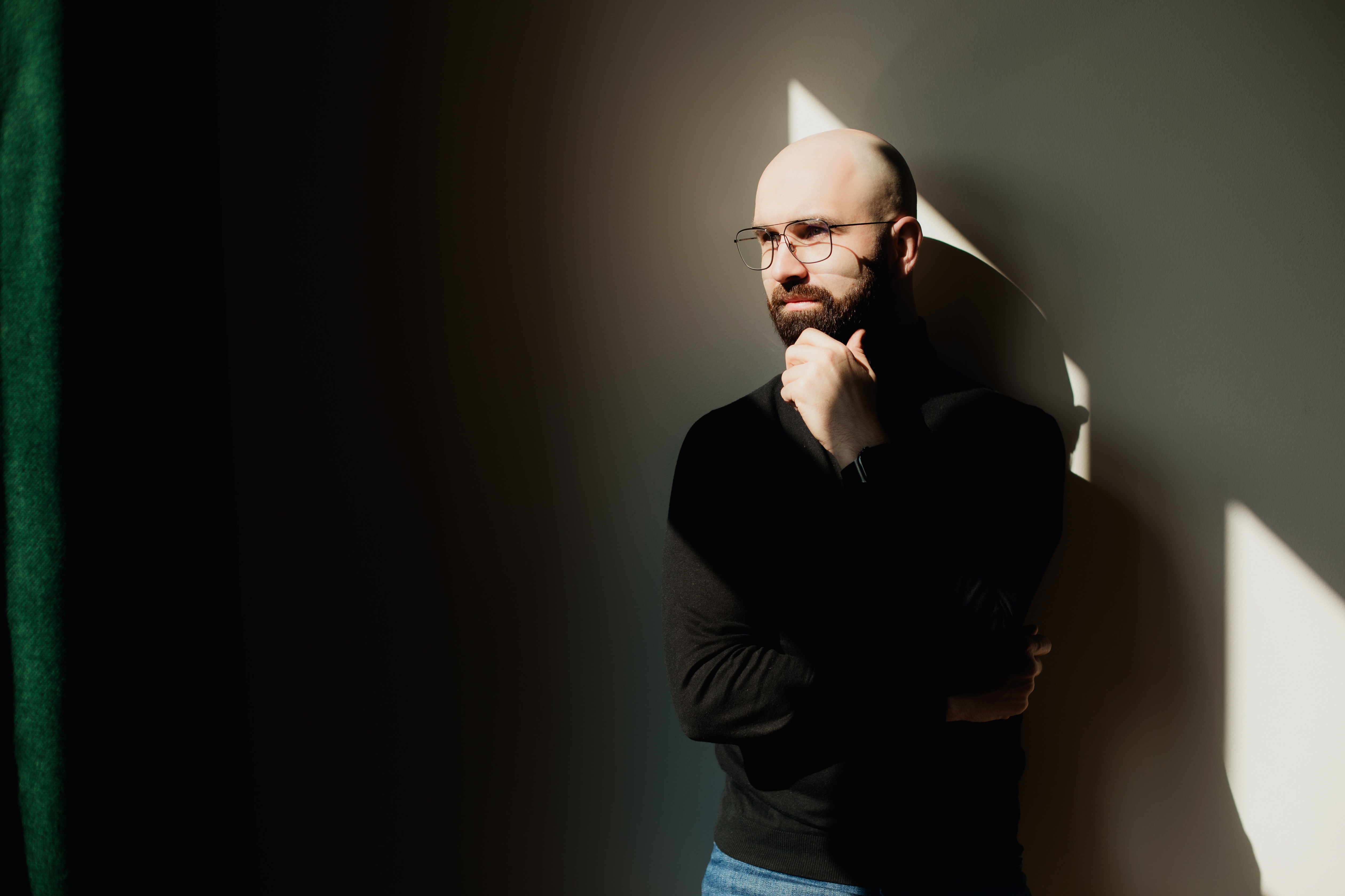 Łukasz Warchoł – portret w dramatycznym świetle